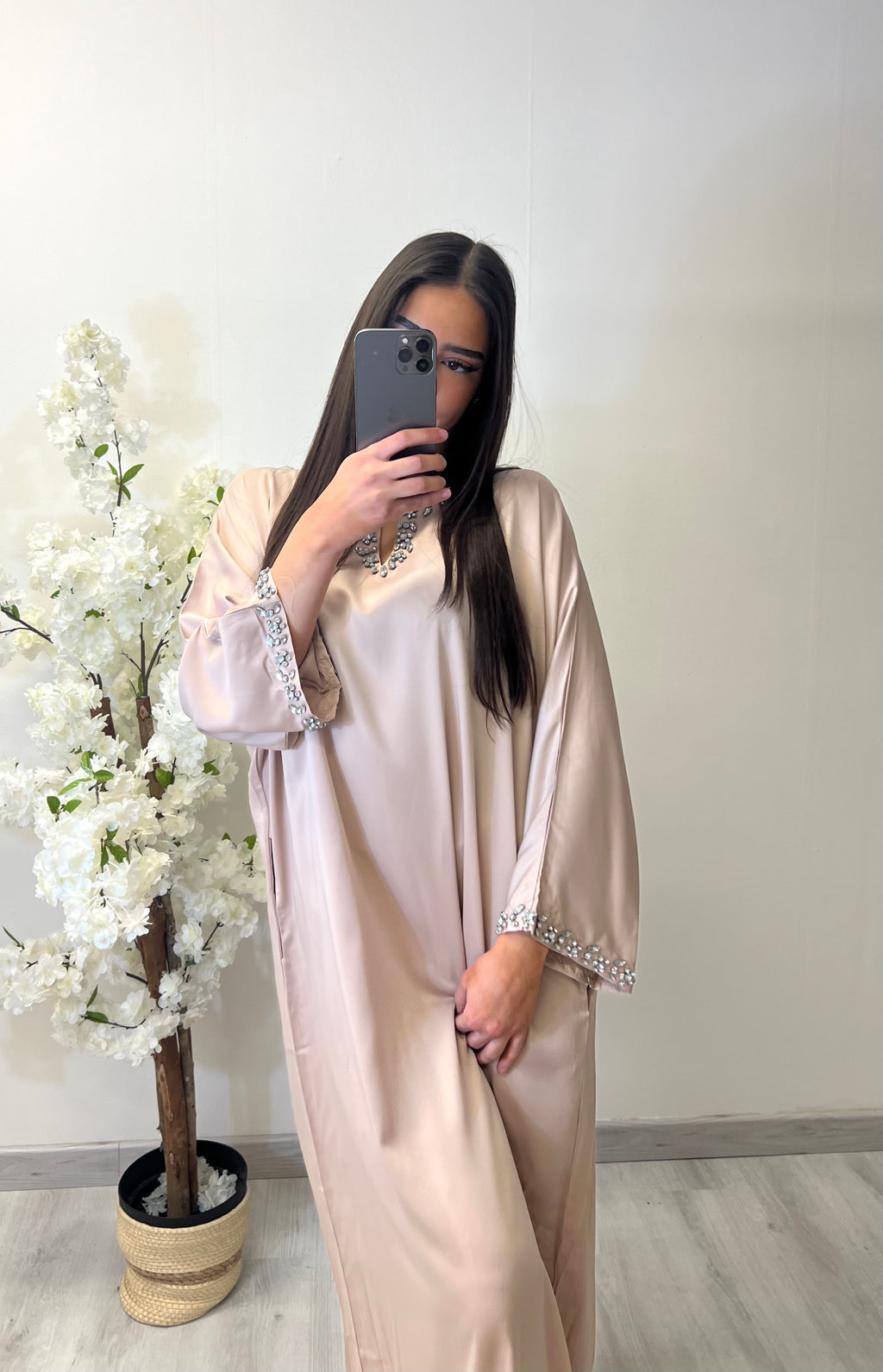 Robe Lyna