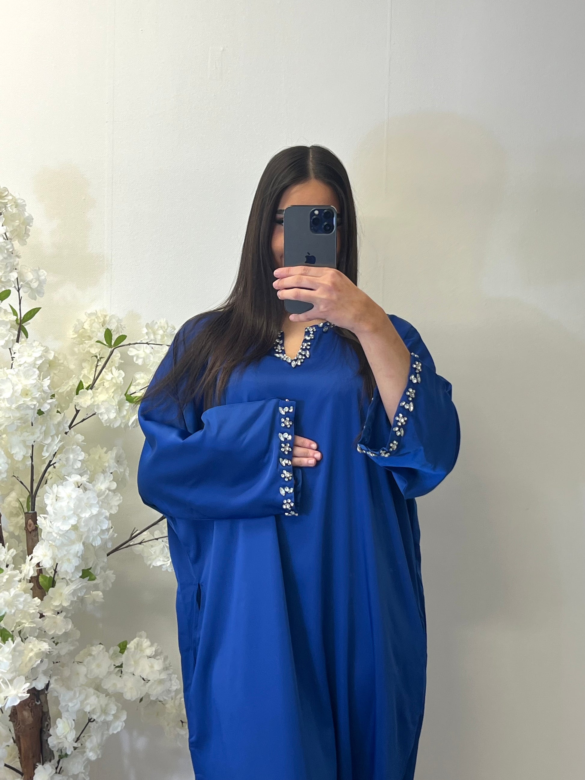 Robe Lyna