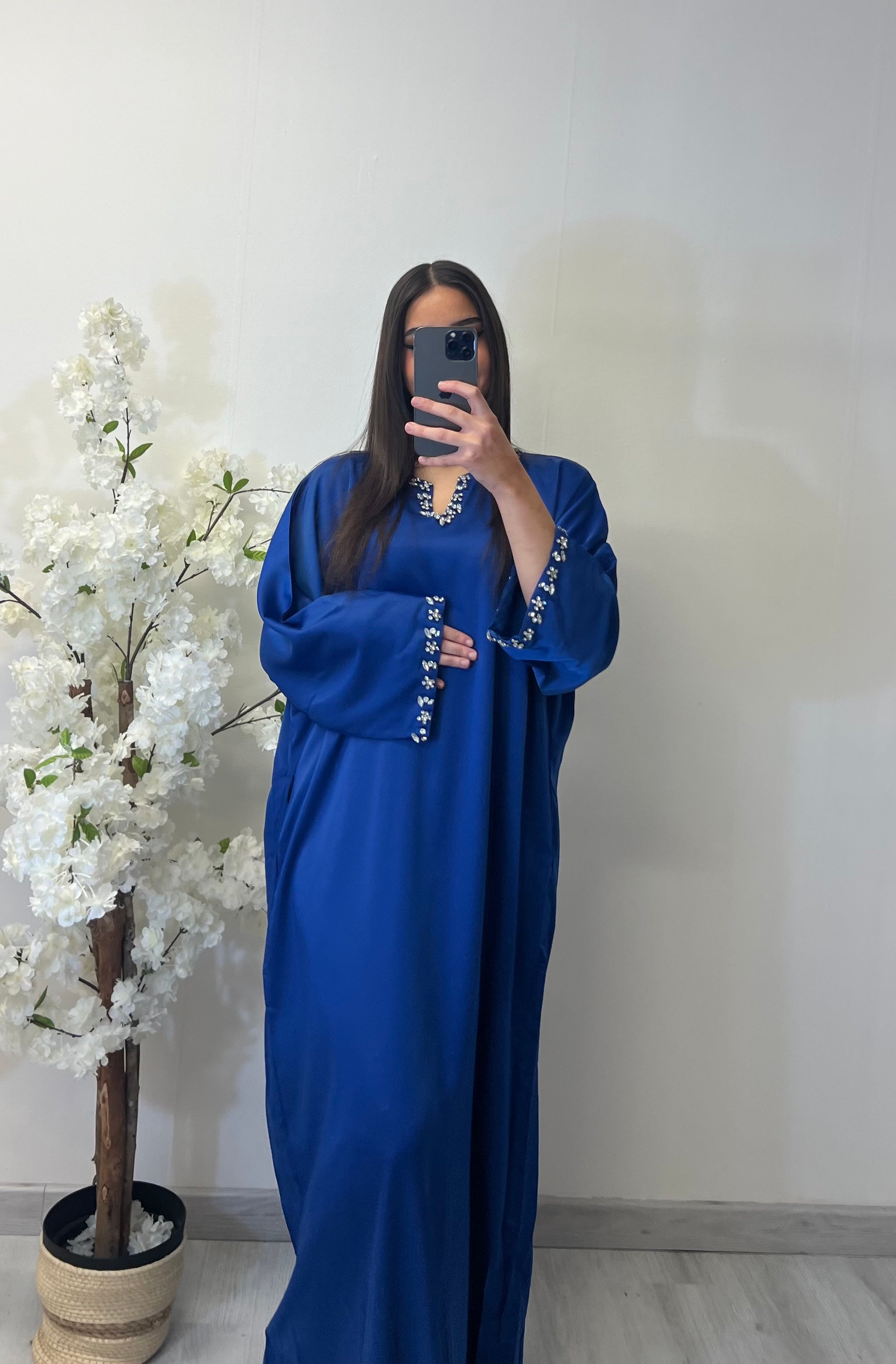 Robe Lyna