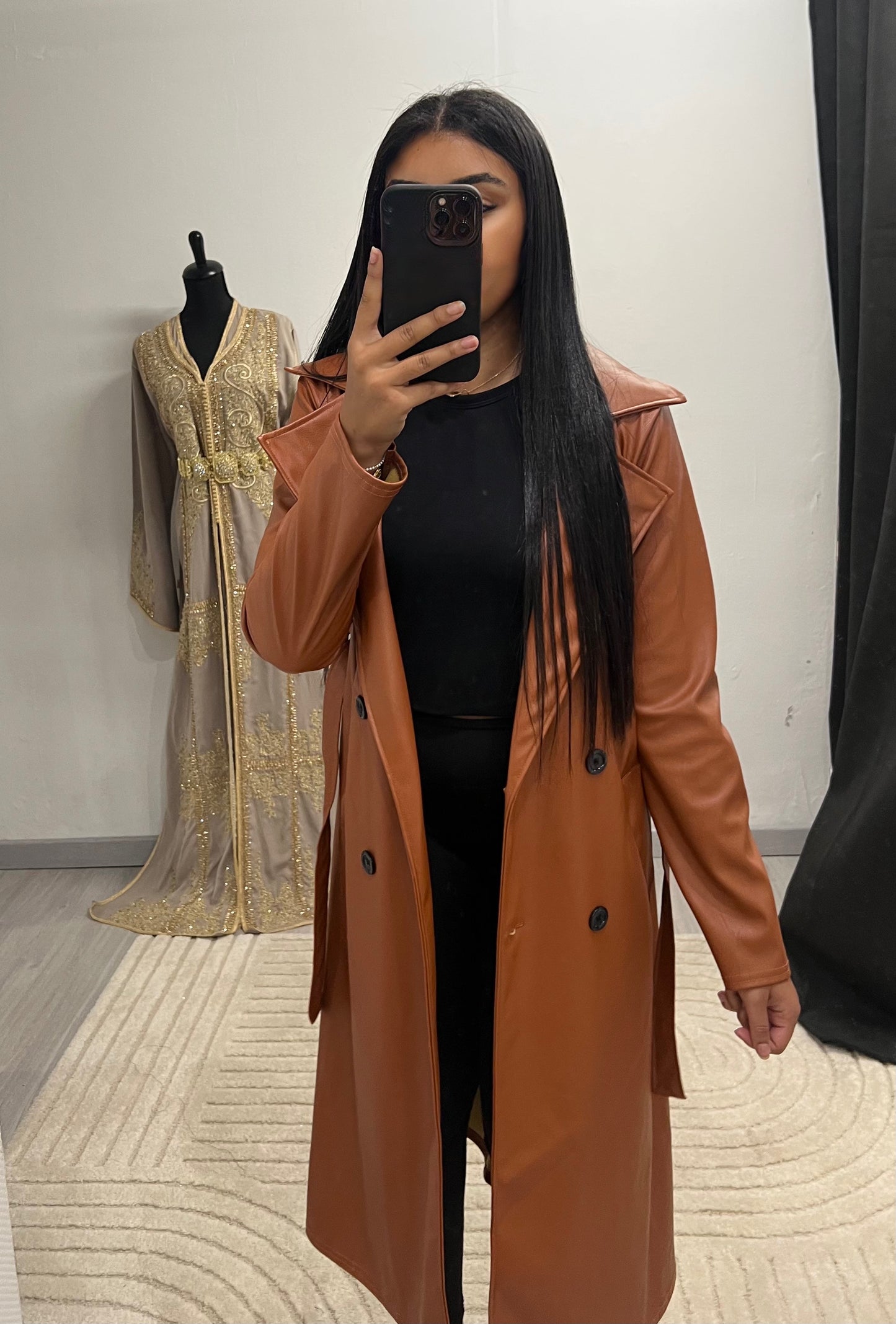 Trench en similicuir marron