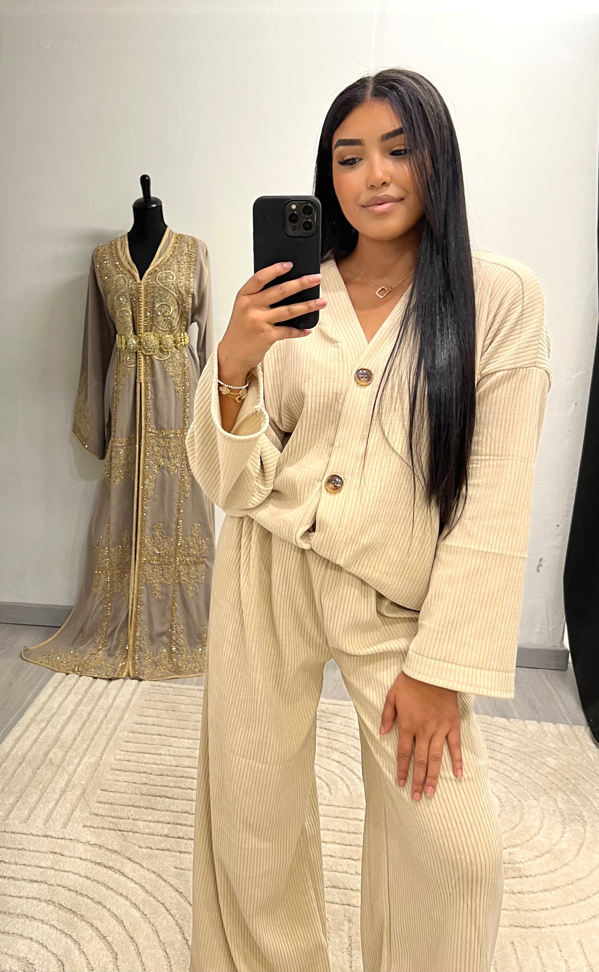 Ensemble beige